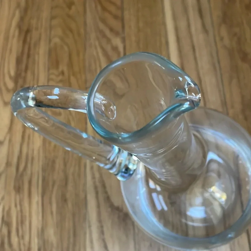 Vtg glass decanter w/ stopper Spout & handleExcellent condition. No chips/cracks